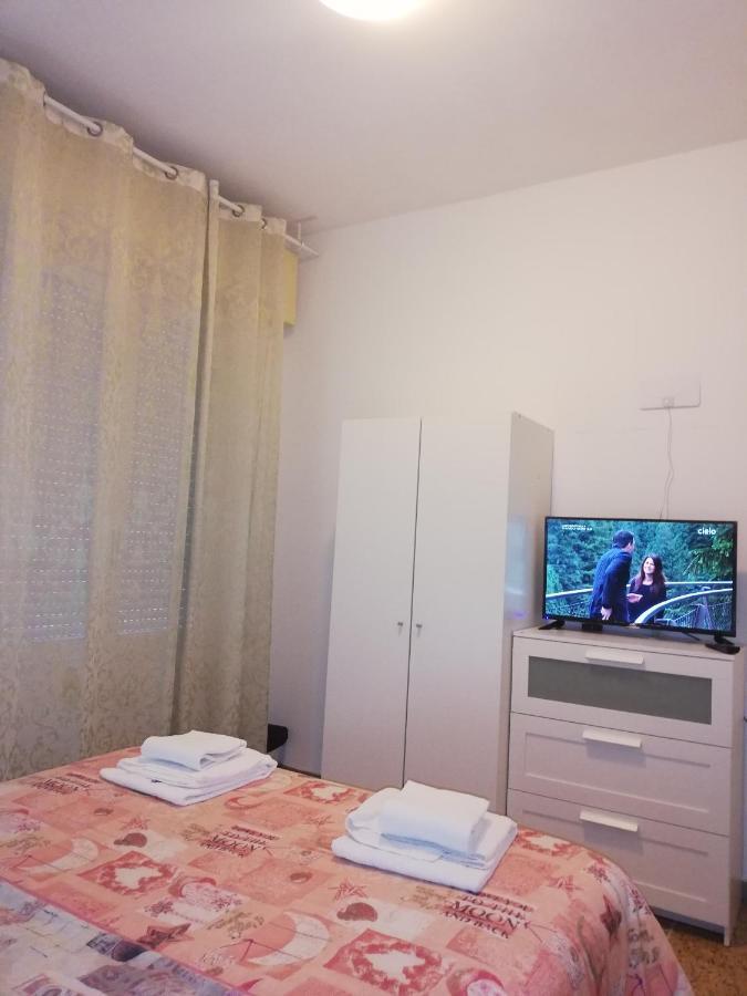 Pearl Pisa Guest House Pokój zdjęcie